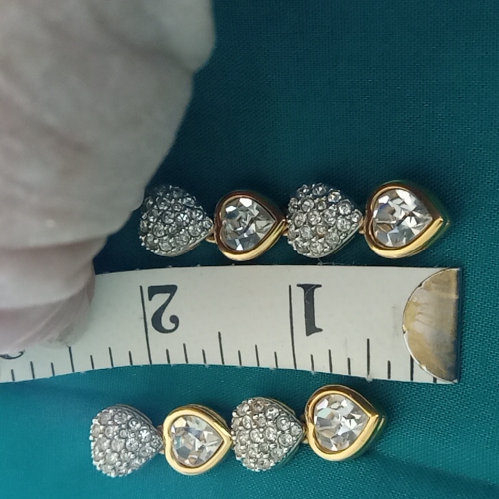 Diamond crystal heart earrings - Picture 2 of 3